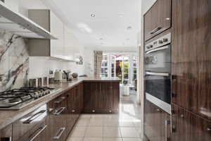 Photo 23- click for photo gallery